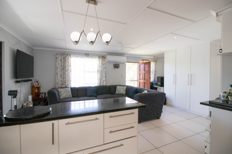 2 Bedroom Property for Sale in Nahoon Valley Park Eastern Cape